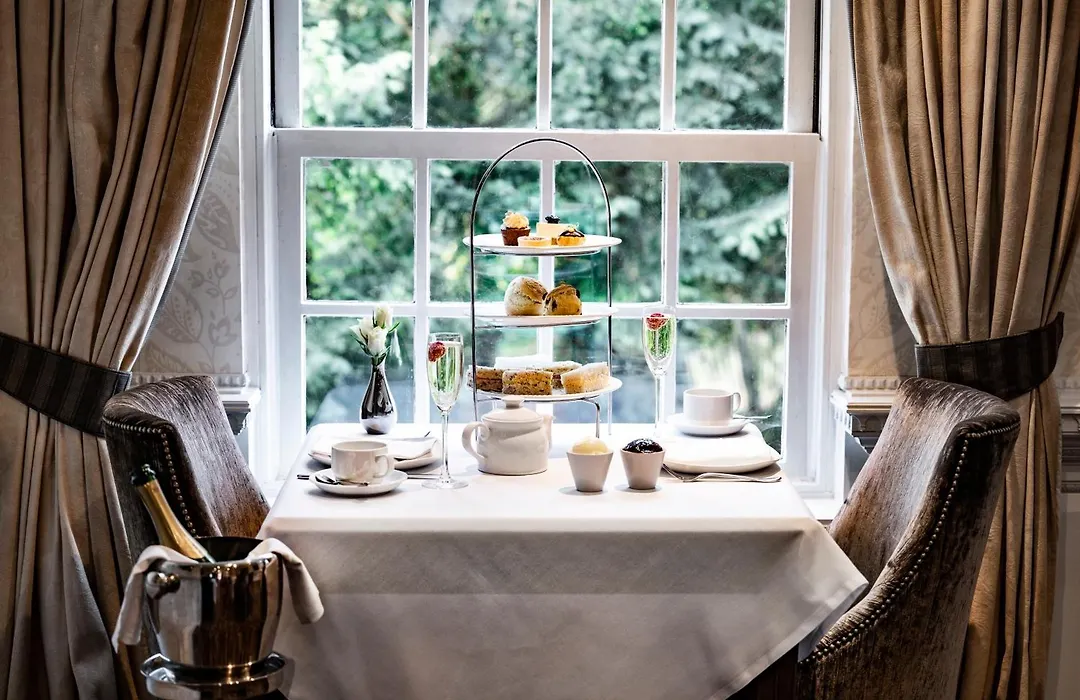 Brandshatch Place Hotel & Spa-1